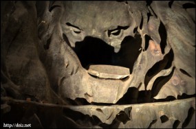 ババリア像内側、ライオンの部分