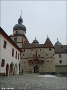 マリエンベルク要塞（Festung Marienberg）
