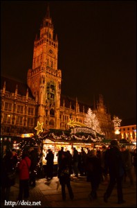 マリエン広場のクリスマスマーケット